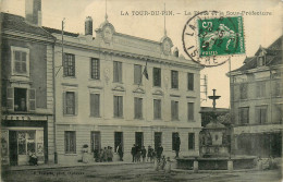 38* LA TOUR DU PIN   La Place – Sous Prefecture       RL34.0614 - La Tour-du-Pin