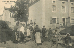 43* LE PUY  La Bourree Au Village        RL34.1013 - Danses