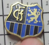 1618A Pin's Pins / Beau Et Rare : SPORTS / BLASON CLUB FOOT A IDENTIFIER - Fussball