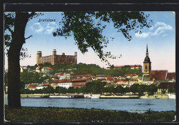 AK Bratislava, Blick Auf Ort Und Burg  - Eslovaquia