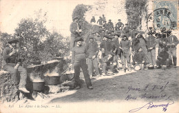 MI-MILITARIA LES ALPINS A LA SOUPE-N°LP5042-D/0345 - Guerre 1914-18