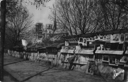 75-PARIS NOTRE DAME LES BOUQUINISTES-N°T5046-B/0015 - Notre Dame De Paris