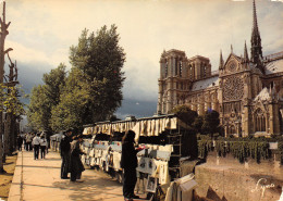 75-PARIS NOTRE DAME ET LES BOUQUINISTES-N°3724-B/0203 - Notre Dame De Paris