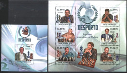 Mint Stamps In Miniature Sheet And S/S Sport Games Chess 2010 From Mozambique - Echecs