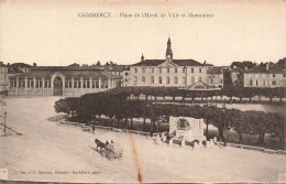 FRANCE - Commercy - Vue Sur La Place De L'hôtel De Ille Et Monument - Animé - Voiture  - Carte Postale Ancienne - Commercy