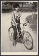 Italia 1950 - Donna In Sella Ad Una Bicicletta - Fotografia D'epoca - Orte