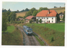 SNCF - LIGNE BESANÇON - LE LOCLE - AUTORAIL X-2853 À REMONOT EN 1992 - Eisenbahnen