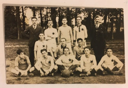 Carte Postale Ancienne EQUIPE DE FOOTBALL AVEC ETOILE SUR LE MAILLOT ANNEES 20 - Soccer