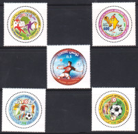 2004 -Tunisie/ Lot De Timbres Football En Tunisie -  En Forme Ciculaire 5 V / MNH***** - Unused Stamps