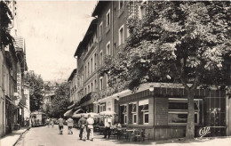FRANCE - Vernet Les Bains - Paradis Des Pyrénées - Rue Des Bains Et L'hôtel Moderne - Carte Postale Ancienne - Altri & Non Classificati