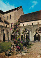 18 - Saint Amand Montrond - Abbaye De Noirlac - Le Vieux Puits Dans Le Cloître De L'Abbaye De Noirlac - CPM - Voir Scans - Saint-Amand-Montrond
