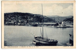 PHILIPPEVILLE - L'entrée Du Port Et La Ville - Skikda (Philippeville)