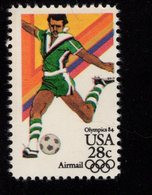 200335173 1983 SCOTT C104 (XX) POSTFRIS MINT NEVER HINGED -  OLYMPIC GAMES SOCCER - 3b. 1961-... Ongebruikt