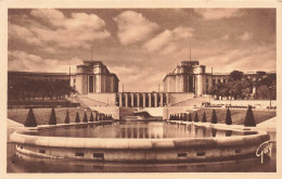 FRANCE - Paris - Le Palais De Chaillot - Vu Des Jardins - Carte Postale Ancienne - Andere Monumenten, Gebouwen