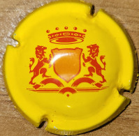 Capsule Crémant Alsace CAVES COOPÉRATIVES DE BEBLENHEIM Série Blason, Jaune Foncé & Rouge Nr 04 - Placas De Cava