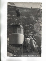 74 - Téléférique Du Salève ( Haute-Savoie ) - Station De Veyrier. Personnages - Altri & Non Classificati