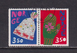NORWAY - 1995 Christmas Booklet Pair Used As Scan - Used Stamps