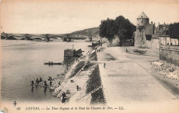 FRANCE - Nevers - Vue Sur La Tour Goguin Et Le Pont Du Chemin De Fer - L L - Animé - Carte Postale Ancienne - Nevers