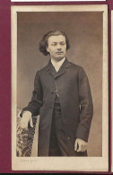 140424A - CDV PHOTO PIERRE PETIT PARIS - Jeune Homme Manteau Long - Other & Unclassified