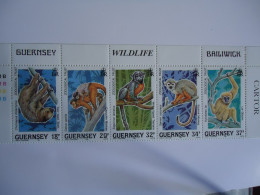 GUERNSEY MNH   5 STAMPS FARM ANIMALS MONKEY - Singes