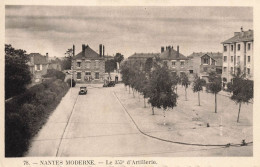 Nantes Moderne * N°78 éditeur J. Nozais * Place Et Le 355ème Régiment D'artillerie - Nantes