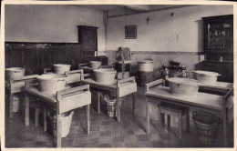 BASTOGNE - Ecole Ménagère Sœurs De Notre Dame  Classe De Lessivage - Bastogne