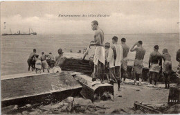 Embarquement De Billes D'Acajou  - Afrique - Elfenbeinküste