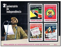 (086) Mocambique / Mozambique  Independence Sheet / Bf / Bloc / Unabhängigkeit ** / Mnh  Michel BL 3 - Mozambico