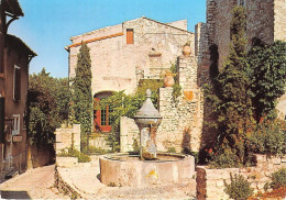 VAISON LA ROMAINE La Pompei Francaise La Vieille Fontaine Devant L Hotel Du Beffroi 5(scan Recto-verso) MA1052 - Vaison La Romaine