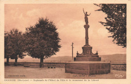 FRANCE - Brioude - Esplanade De L'hôtel De Ville Et Le Monument De La Liberté - Carte Postale - Brioude