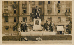 Postcard Hungary Budapest Szent Imre Statue - Hongrie