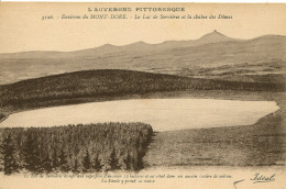 CPA - MONT-DORE (ENV.) - LAC DE SERVIERES ET CHAINE DES DOMES - Le Mont Dore