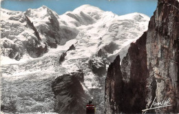 CHAMONIX Le Mur Du Brevent Le Telepherique Et Le Mont Blanc 22(scan Recto-verso) MA1235 - Chamonix-Mont-Blanc
