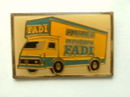Pin's CAMION  - FADI - CUISINES MEUBLES - Transports