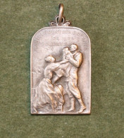 Médaille Habillement Des Enfants De Nos Soldats Guerre 14-18 - Belgian Medal Wwi - Médaillette - Journée - Charlier - Belgio