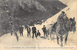 CPA 64 PAU EAUX BONNES CONCOURS DE SKIS SUR LA ROUTE THERMALE D'EAUX BONNES A ARGELES - Eaux Bonnes