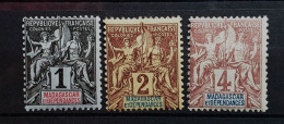 04 - 24 - Madagascar - Entre N°28  - 29 - 30 * - MH - Unused Stamps