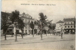 Montargis - Place De La Republique - Montargis