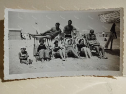 Italy Photo Boys & Girls On The Beach. Italia Foto Persone In Spiaggia. TORTORETO (Teramo) 1935 - Europe