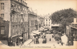 St Malo * La Place Châteaubriand * Commerces Magasins - Saint Malo