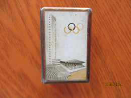 1952 HELSINKI OLYMPICS FINLAND Tin Matchbox Holder , STADIUM , CITY VIEW - Habillement, Souvenirs & Autres