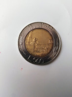 500 Lire 1982  Condizioni Da Foto Spedizione Tracciata. Spedizione Solo In Italia. - 500 Lire