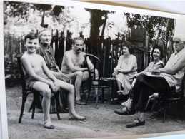 BOY WITH A FAMILY IN DUBROVNIK, GARÇON AVEC  FAMILLE À DUBROVNIK,  9 Х 14cm - Anonyme Personen