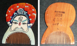 Rare Petit Peigne En Bois Laqué Anthropomorphe, Immortel, Chine, Outil ?? - Asiatische Kunst