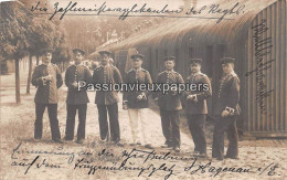 CARTE PHOTO HAGUENAU 1906 SOUS  OFFICIERS BARAQUEMENTS - Haguenau