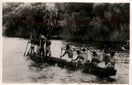 Native Canoe On The Zambezi River Victoria Falls - Simbabwe