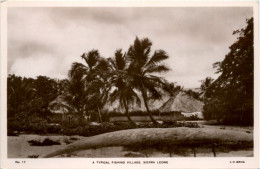 Sierra Leone - Typical Fishing Village - Sierra Leona