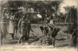 Cote D Ivoire - Terrassieres A Toumodi - Côte-d'Ivoire