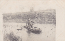 AK Foto Deutscher Soldat In Ruderboot  - Ca. 1915 (68833) - War 1914-18