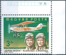 C5924 Hungary Transport Flight Aircraft Clothes MNH RARE - Avions